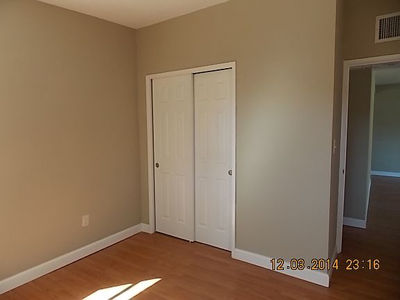 5th image of 406 W Woodward Ave