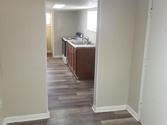 2nd image of 1315 Forest Ave APT 4