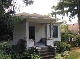 2825 NE 54th St, Seattle, WA 98105