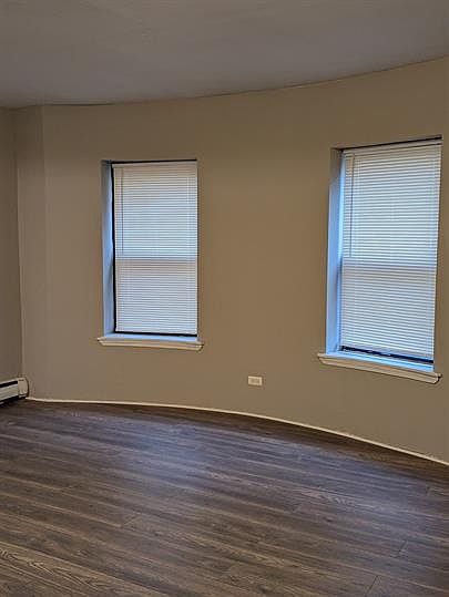 1st image of 4613 S Drexel Blvd #2B