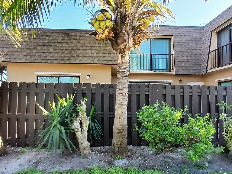 303 Waterview Dr — Photo 8