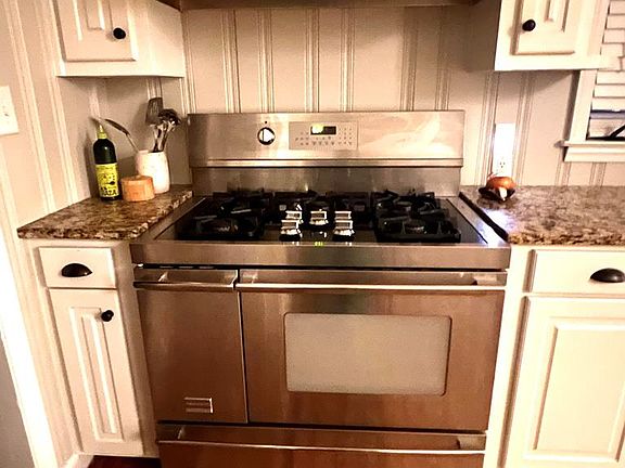 5th image of 2868 Lynda Ln