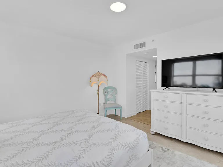 99 SE Mizner Blvd #401 — Photo 18