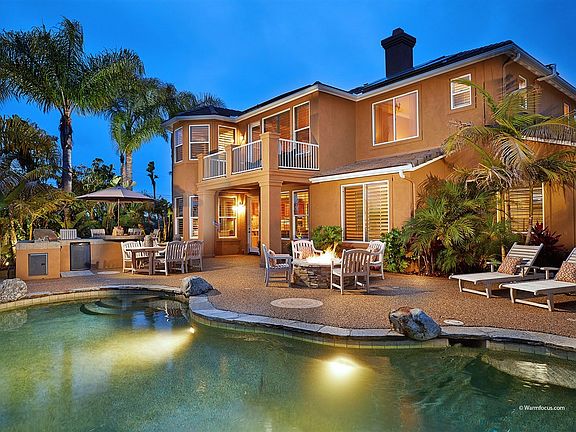 Pebble Tech pool and Spa with recently added Firepit and NEW SOLAR for Pool and Entire House