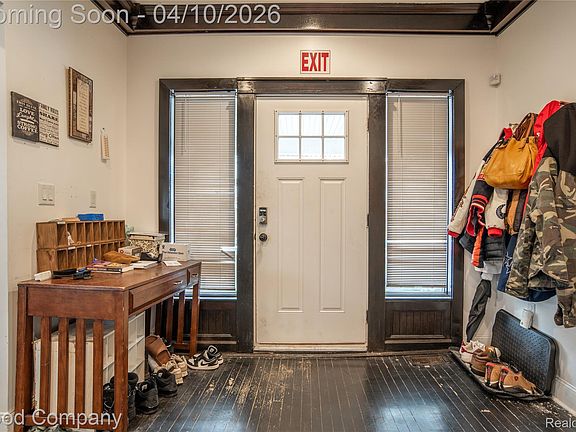 3rd image of 30 Lawrence St