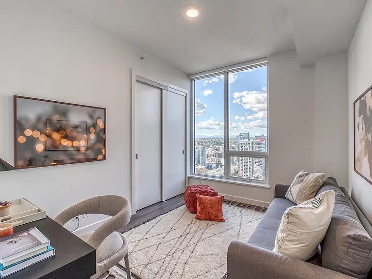 1229 Macleod Trl SE — Photo 36
