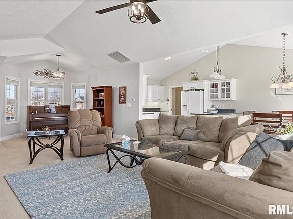 4th image of 5000 Manhattan Dr