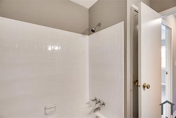 1347 Harford Square Dr — Photo 15