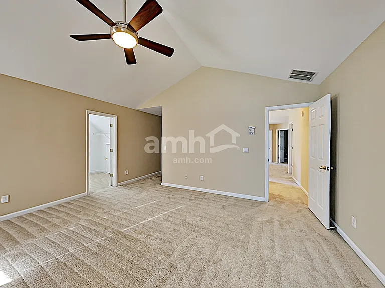 1852 Clear Springs Ln — Photo 13