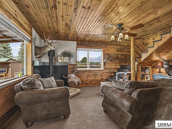 5th image of 4236 Summit Dr