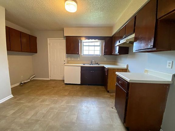 5th image of 3411 Moonlight Dr