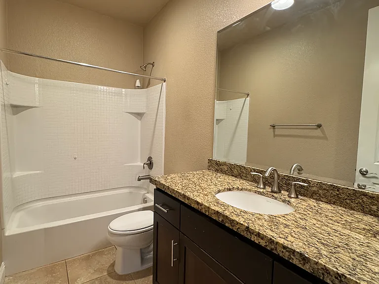 553 Addison Ct — Photo 18