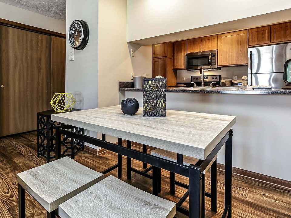 1st image of 510 Surfside Dr #3