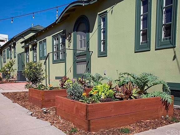 2nd image of 937 E California Blvd
