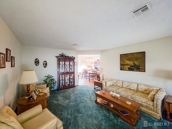 5th image of 564 Old Nassau Rd #A