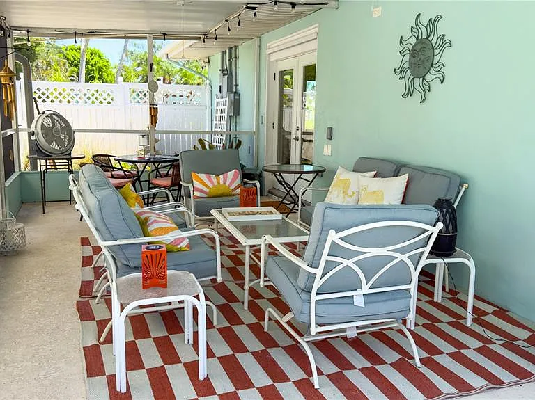 2215 Alvarado Ln — Photo 22