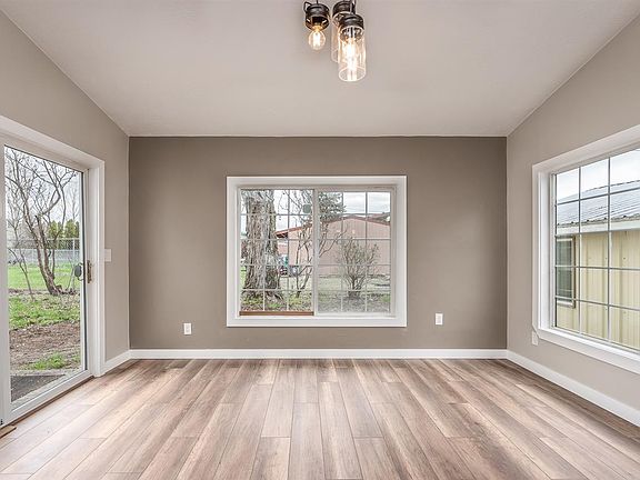 2nd image of 9903 E Garland Ave