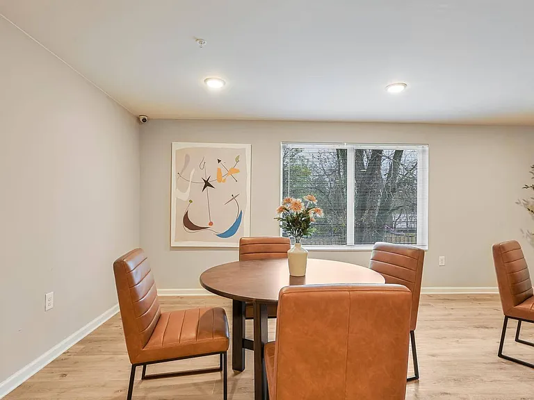 Hawkins Pointe — Photo 35