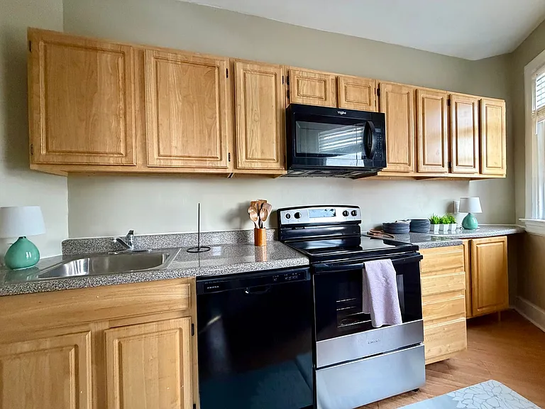 61 Rhode Island Ave NE — Photo 13