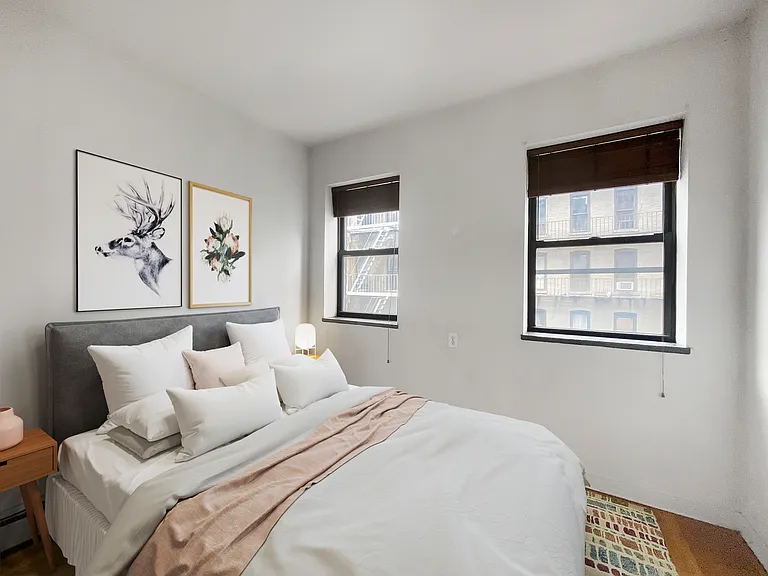 523 W 49th St #5B — Photo 4
