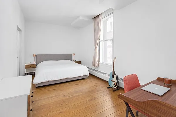 Rented by Level Group | media 13