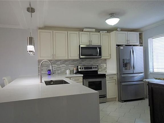 2nd image of 8040 Hampton Blvd APT 507