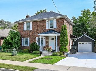 33 Bellevue Ave, Norfolk County, ON N3Y 4B6
