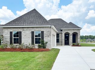 8757 Windlake Dr, Denham Springs, LA 70726