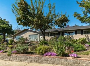 817 E 4th Ave, Sutherlin, OR 97479