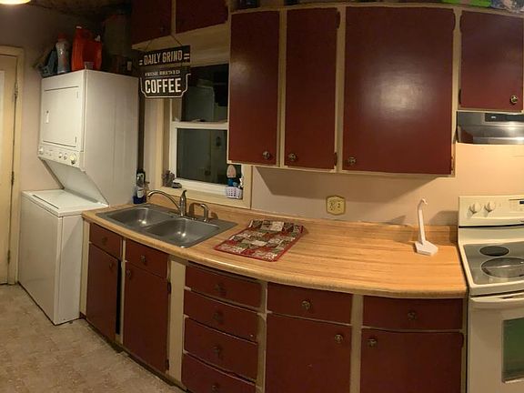 3rd image of 718 N 22nd St