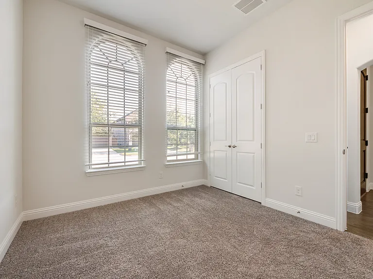 3319 Sequoia Ln — Photo 15