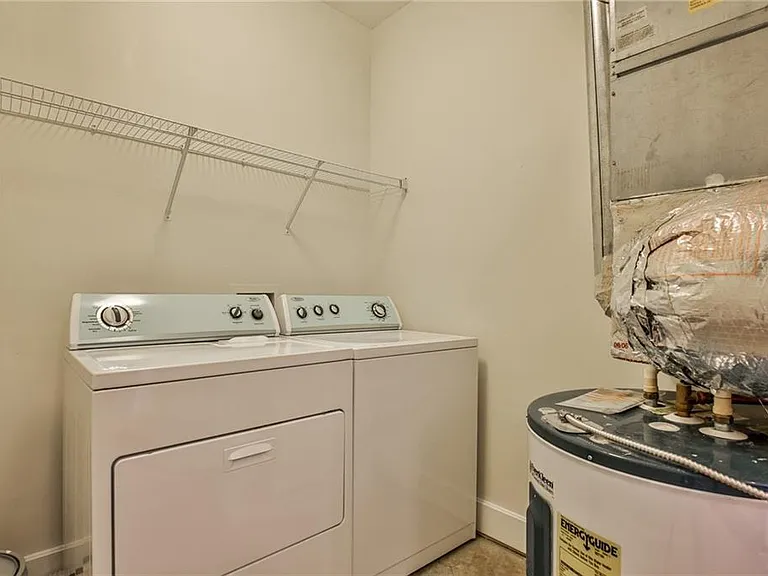 384 Ralph McGill Blvd NE #324 — Photo 8