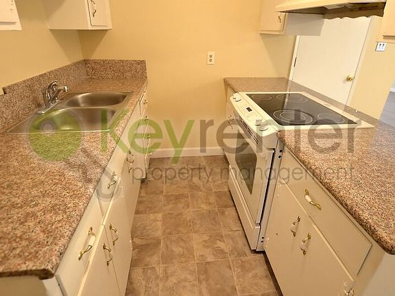5th image of 9826 Libra Ave