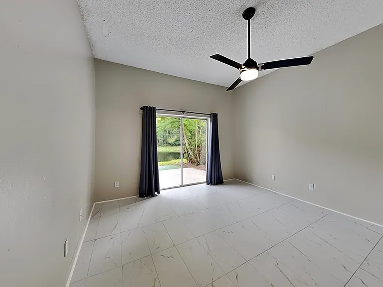 1836 Blue Fox Ct — Photo 10