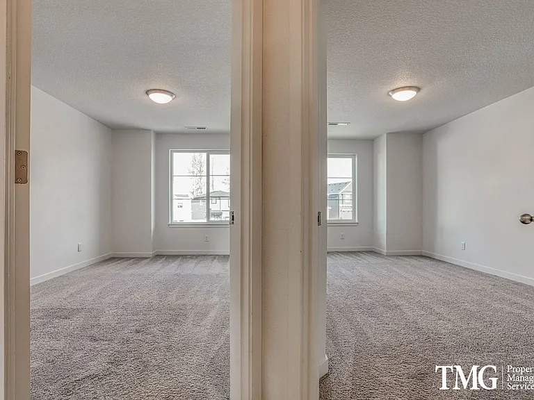 6853 N Montgomery Cir — Photo 28