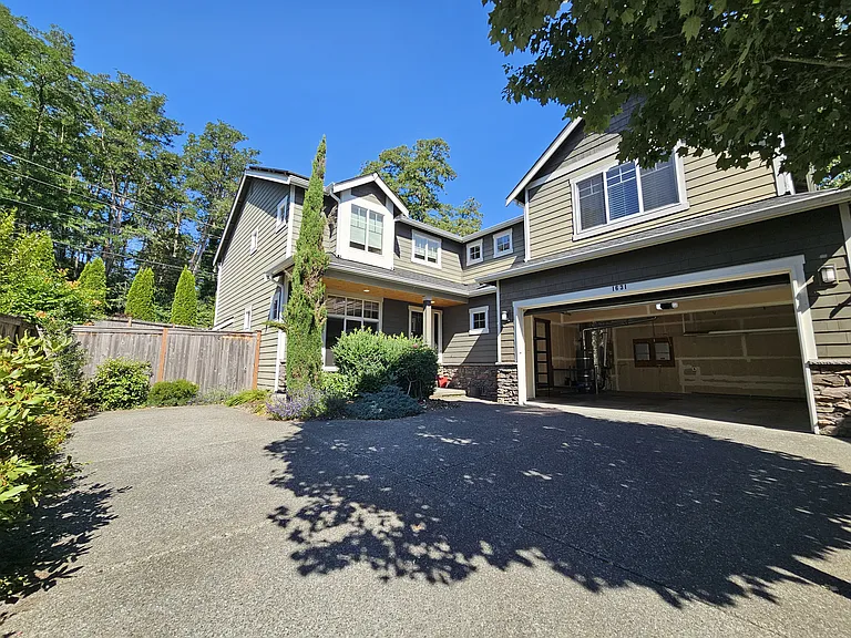 1631 241st St SW — Photo 27
