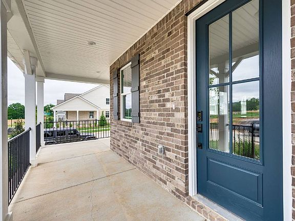 5th image of 4048 Poplar Farms Dr