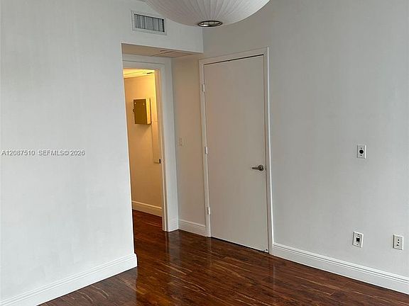 4th image of 465 Brickell Ave APT 3404