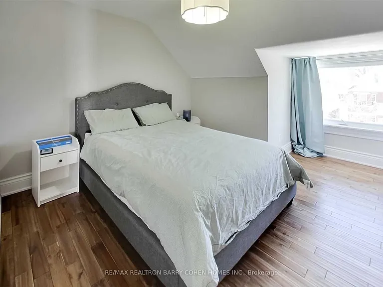 53 Highview Cres #UPPER — Photo 10