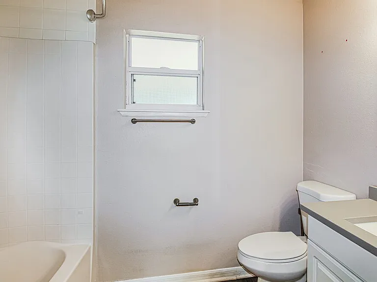 14017 Tudor St — Photo 11