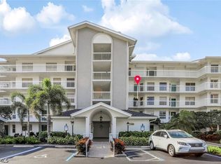 340 Horse Creek Dr APT 305, Naples, FL 34110