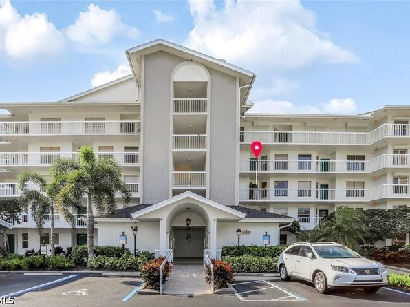 340 Horse Creek Dr APT 305, Naples, FL 34110
