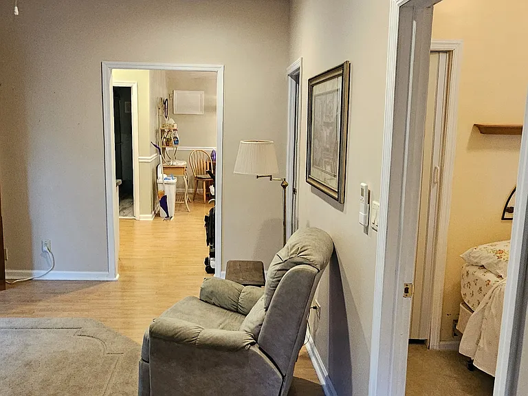 63 Wilson Ave — Photo 7