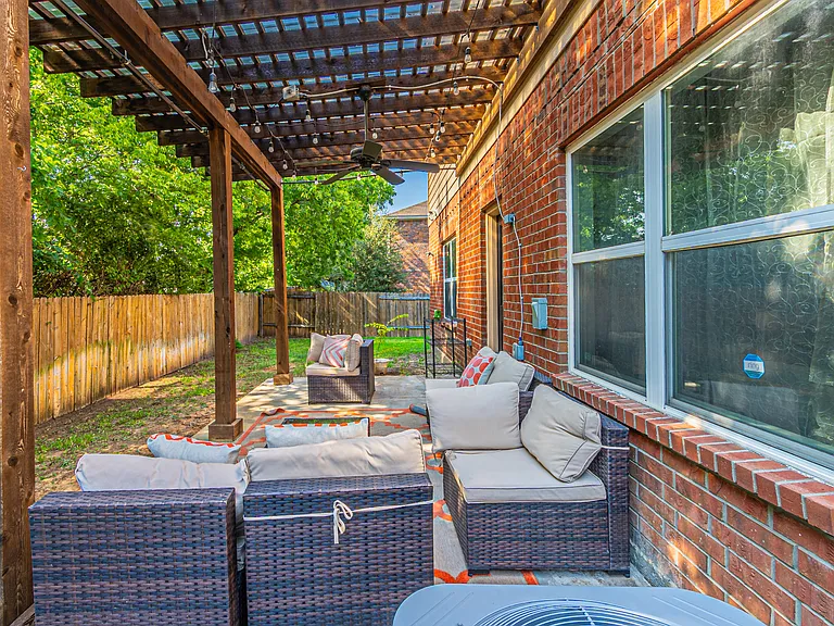 1313 Briercrest Dr — Photo 75