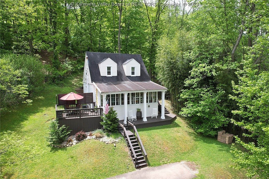 137 Lake Shore Dr, Cross Lanes, WV 25313 | Zillow