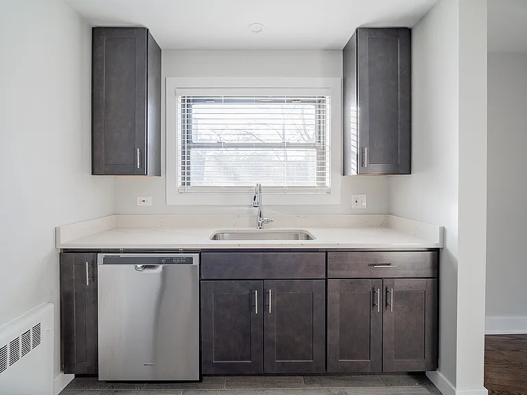 Updated Kitchen Stainless Steel Dishwasher 7365-1