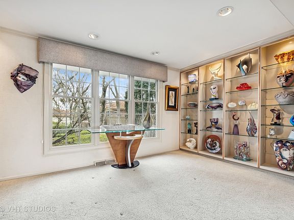4th image of 3633 Bernay Dr