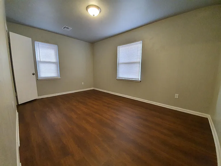 209 E Key Blvd — Photo 7