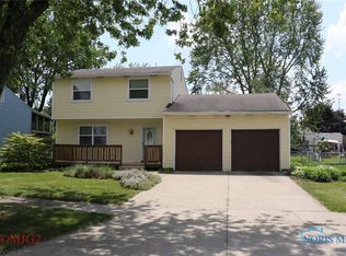 207 Dillrose Dr, Northwood, OH 43619