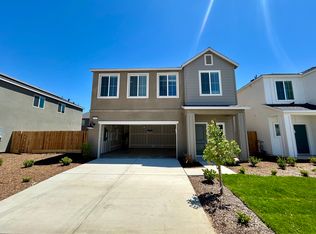 4464 Bellaire Ave, Clovis, CA 93619